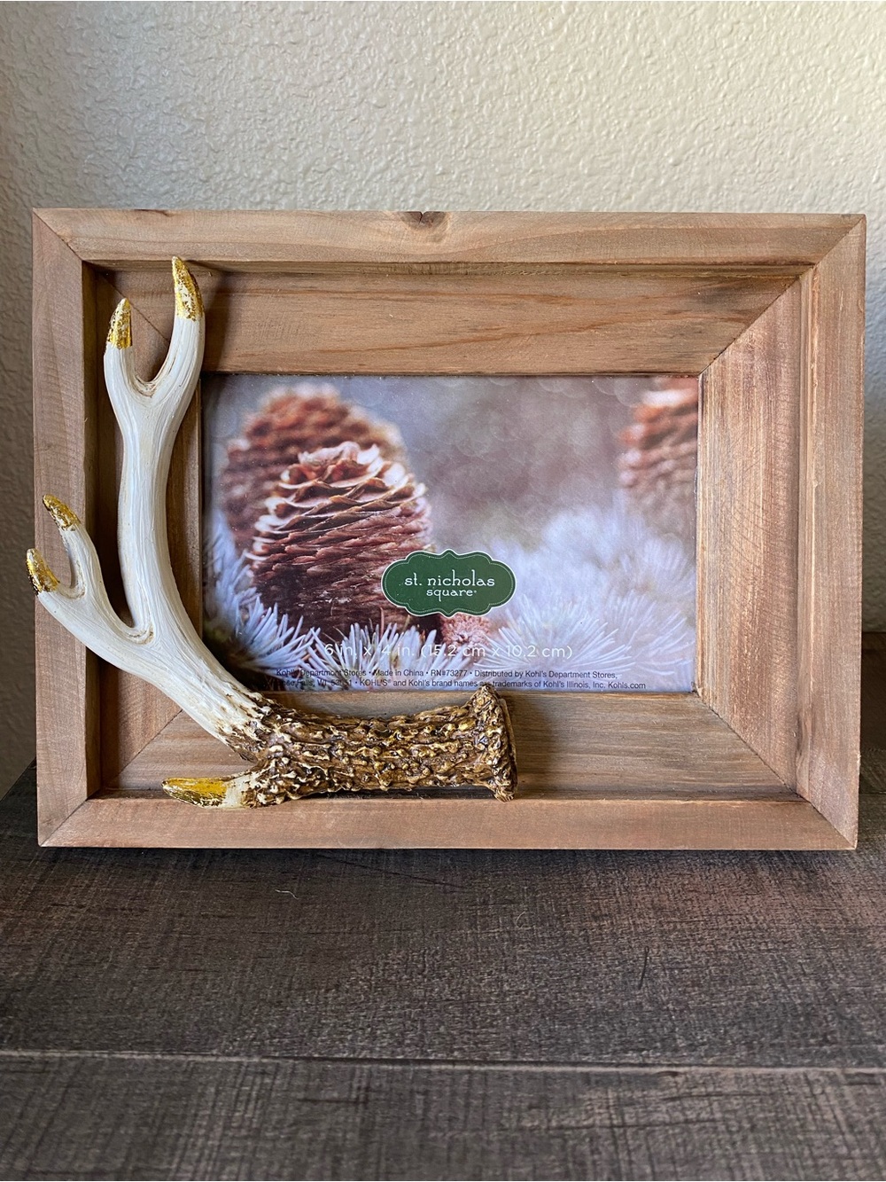 St. Nicholas Square Wood Frame with White and Gold Antler Accent 6x4